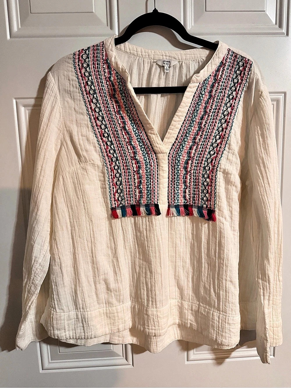 Crown & Ivy Embroidered Cotton Tunic in Cream Size Medium